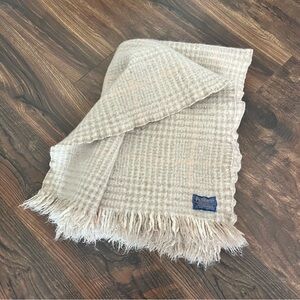 Vtg Pendleton Virgin Wool Fringed Blanket Throw 49x38 Peach Cream Basket Weave